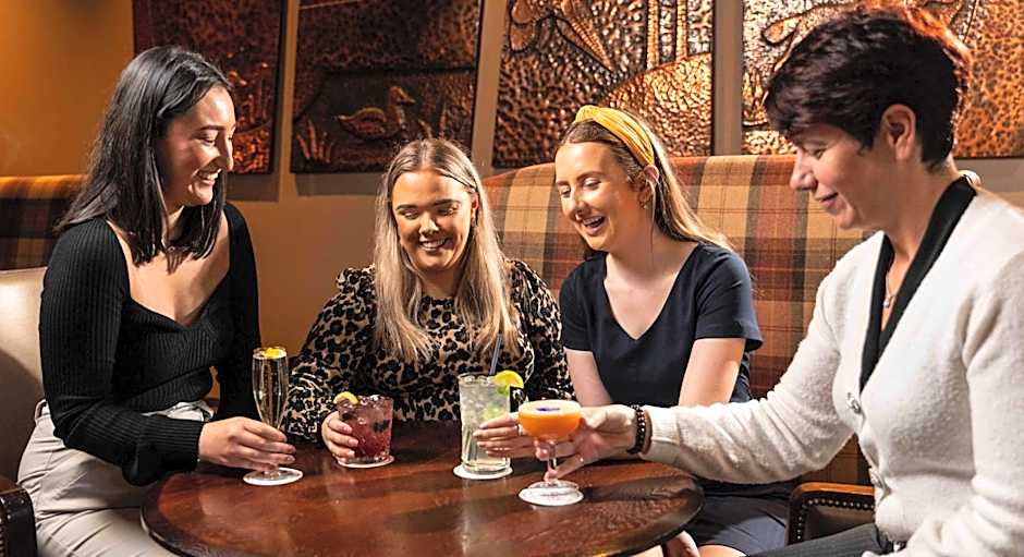 Dunadry Hotel And Gardens