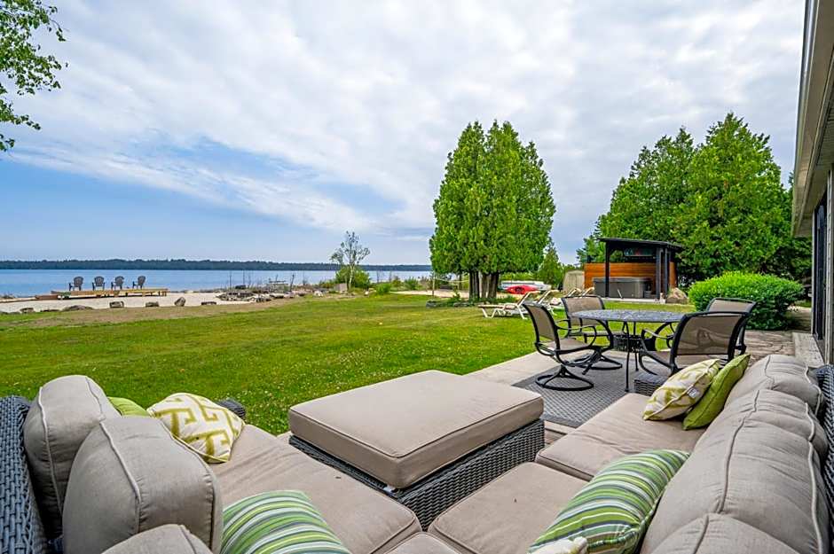 Georgian Legendary Tobermory Retreat With Hot Tub