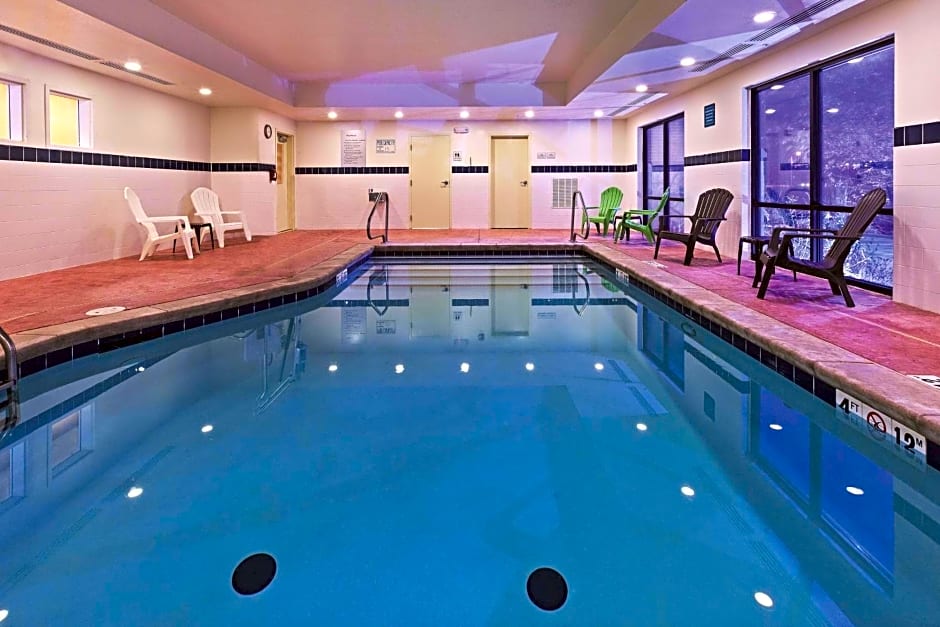 La Quinta by Wyndham Edmond