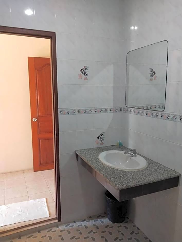 Fueangfu Home Hostel