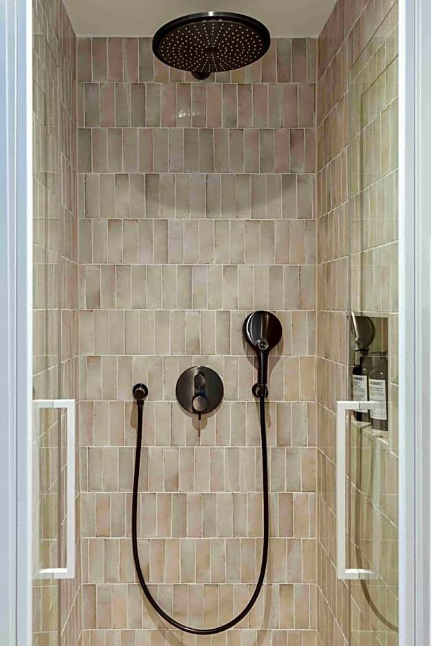 Clemonte Hotel - Your Reception-less Boutique Hideaway