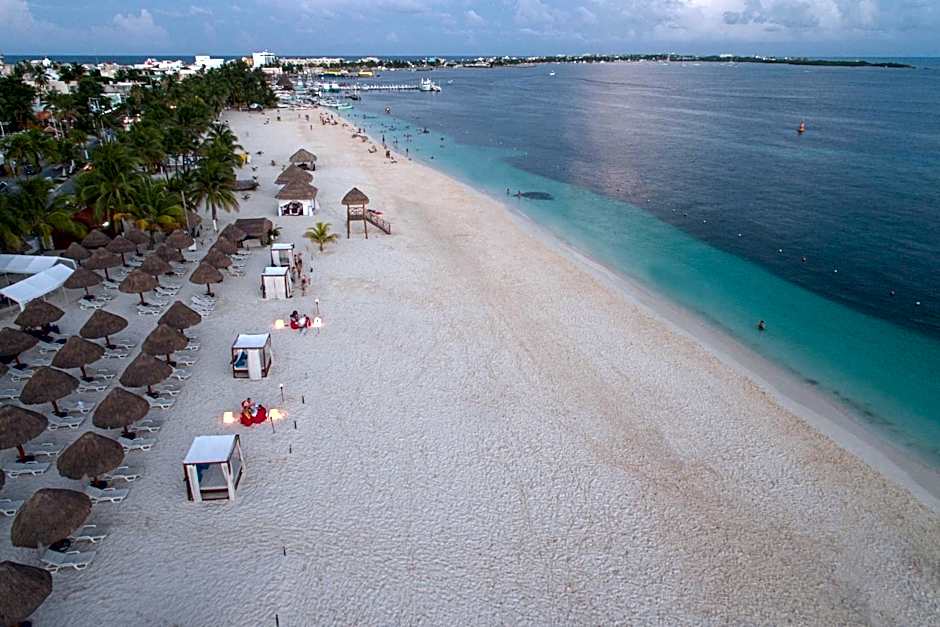 Privilege Aluxes Adults Only