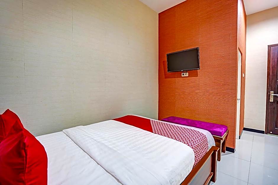 OYO 90889 Dkb Residence