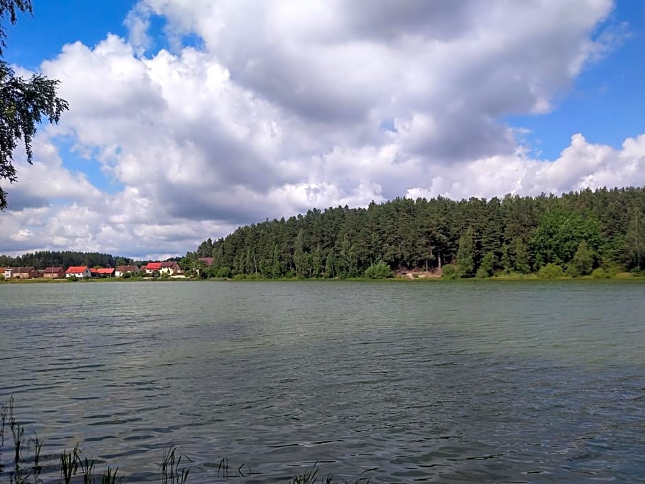 Nadbrzegiem Szczycionek - Domy całoroczne nad jeziorem