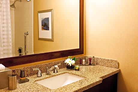 Room, 2 Double Beds (Patio)