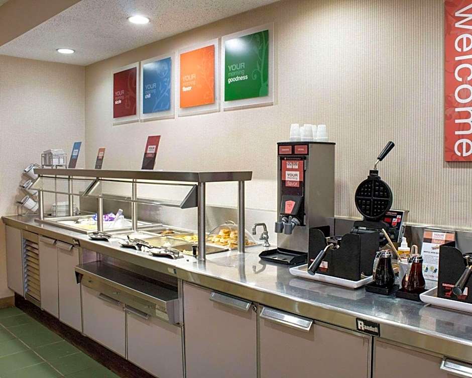 Comfort Suites Parkersburg South