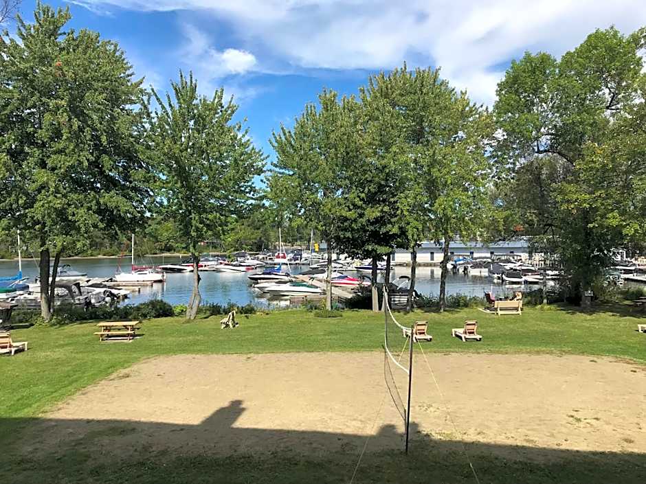 Magog Waterfront Studio 106