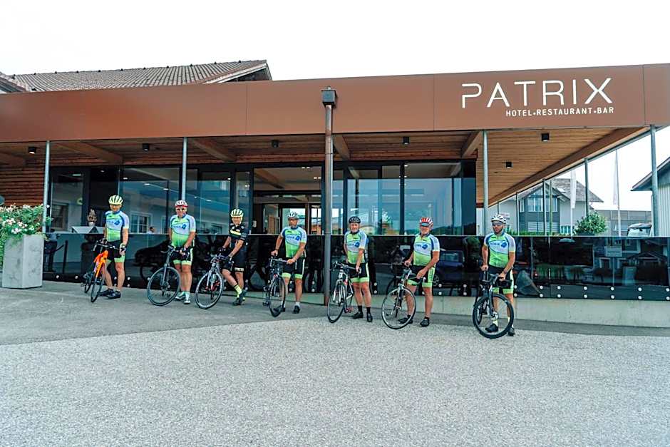 Patrix Hotel, Restaurant, Bar