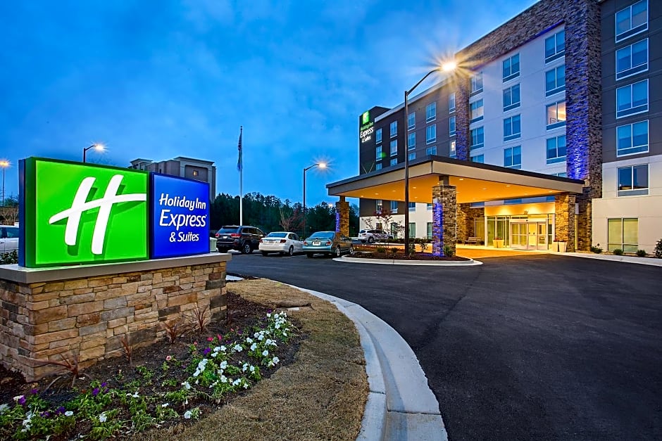 Holiday Inn Express & Suites Covington