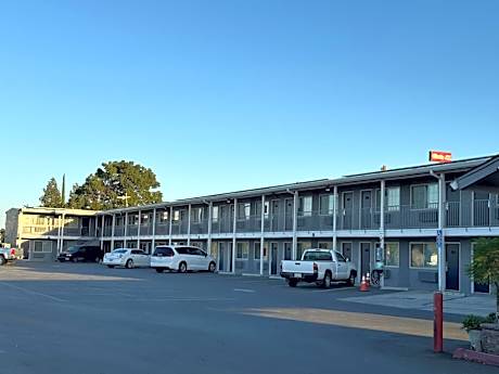 Motel 6-Willows, CA