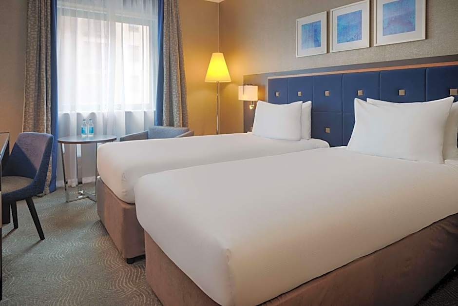 DoubleTree by Hilton Hotel Woking