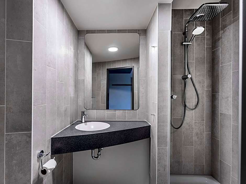 B&B Hotel Freiburg-Süd