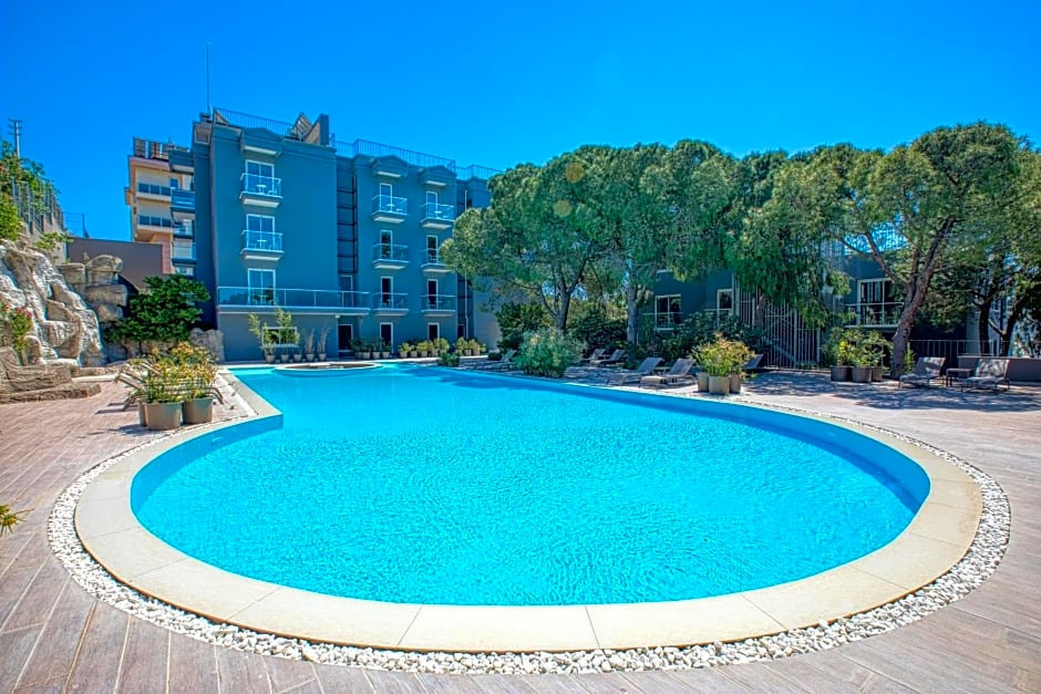 Aegean Apartments - Marina & Chios Island View