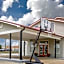 Super 8 by Wyndham Talladega AL
