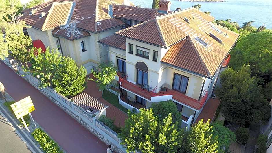 Pansion Ruža