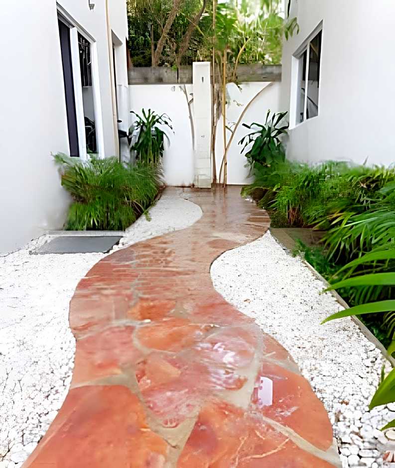 La Aurora Puerto Escondido