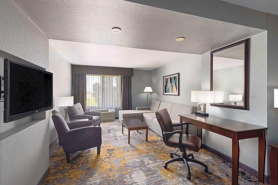 La Quinta Inn & Suites by Wyndham Sioux Falls