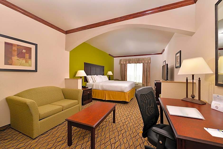 Holiday Inn Express Hotel & Suites Sherman Highway 75 By IHG