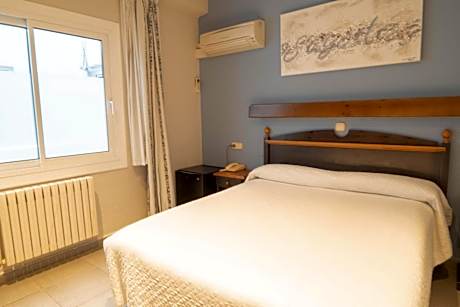 Basic Double Room without Balcony