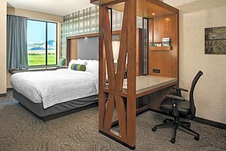 King Suite with Sofa Bed - Hearing Accessible