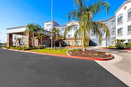 Spark by Hilton Redlands