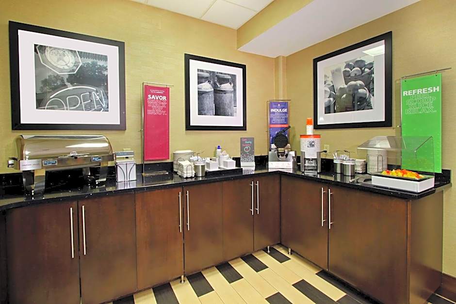 Hampton Inn By Hilton Ashtabula