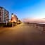 Surfbreak Oceanfront Hotel, Ascend Hotel Collection