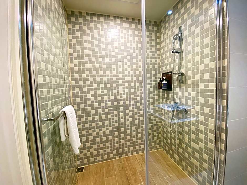 Fengjia JinRui Hotel