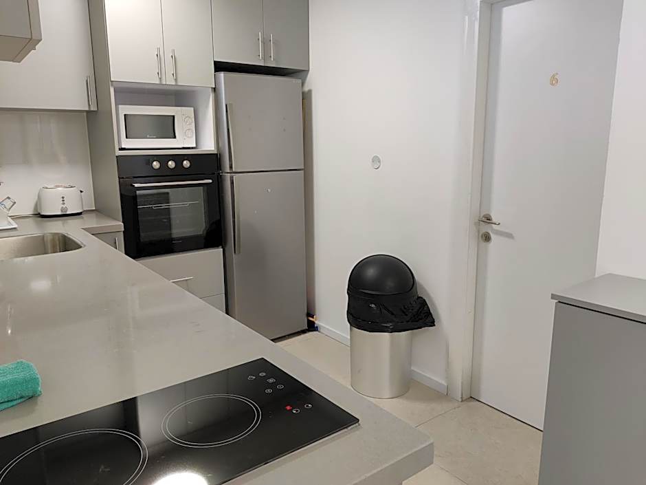 Dizengoff Penthouse Boutique Hostel