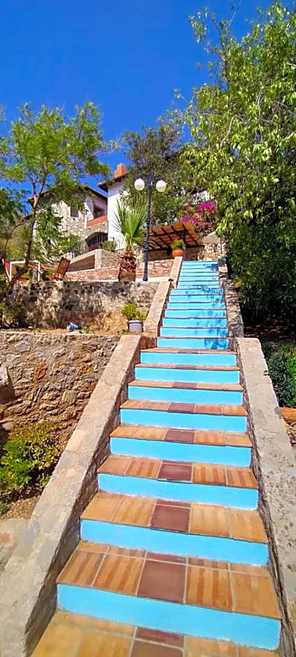 Şato Triopia Butik Otel