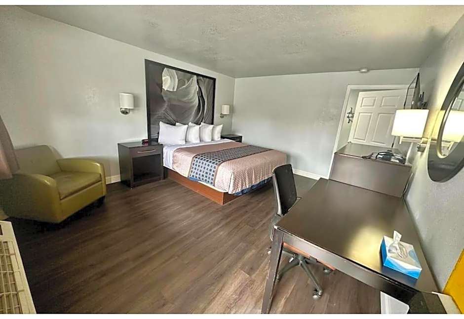 Canyon Inn Motel By OYO Flagstaff Route-66