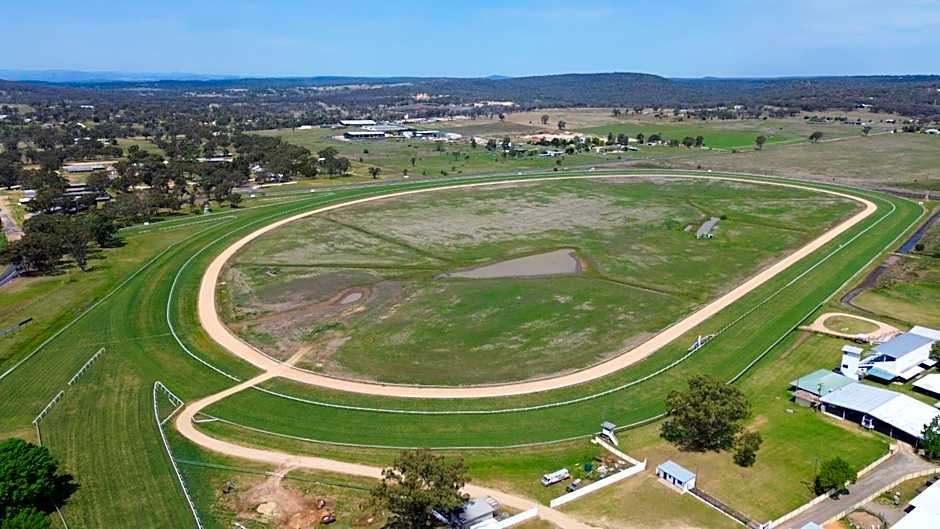 Top of the Town Motel
