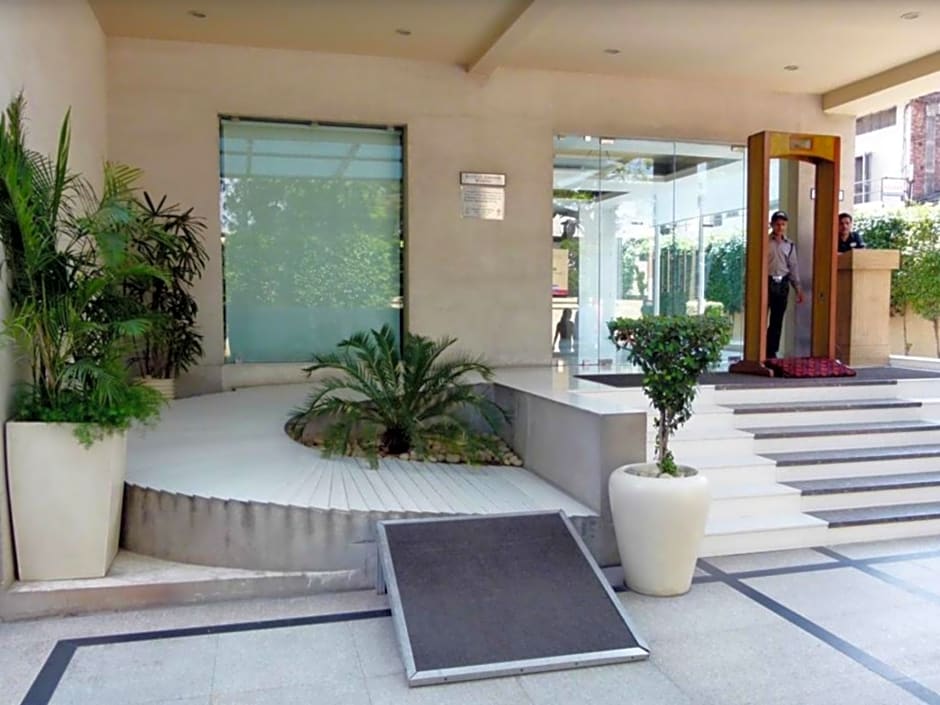 Hometel Chandigarh
