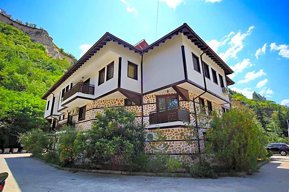 Хотел Свети Трифон