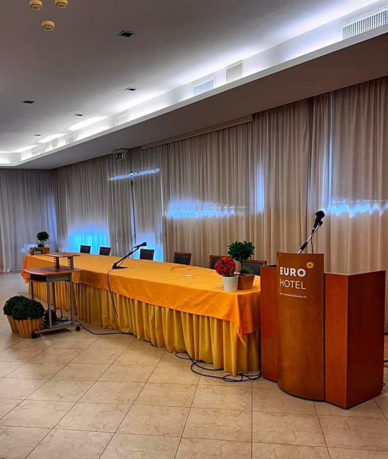 Euro Hotel