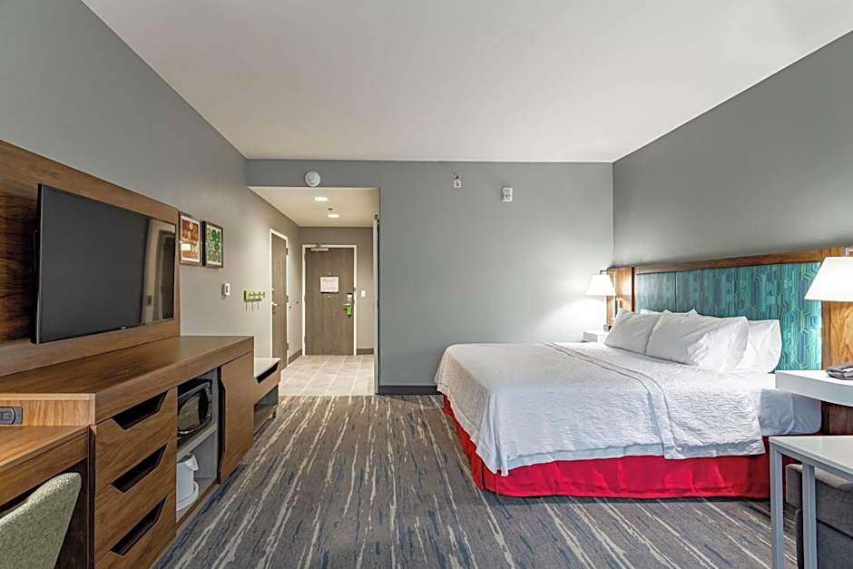 Hampton Inn By Hilton Madison, OH