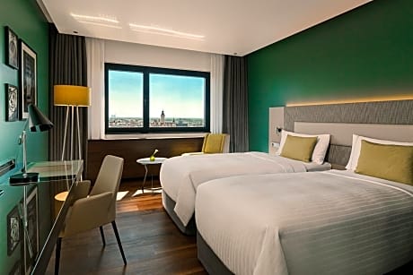 Grand Deluxe Guest Room Two Twin/Single Beds with City View