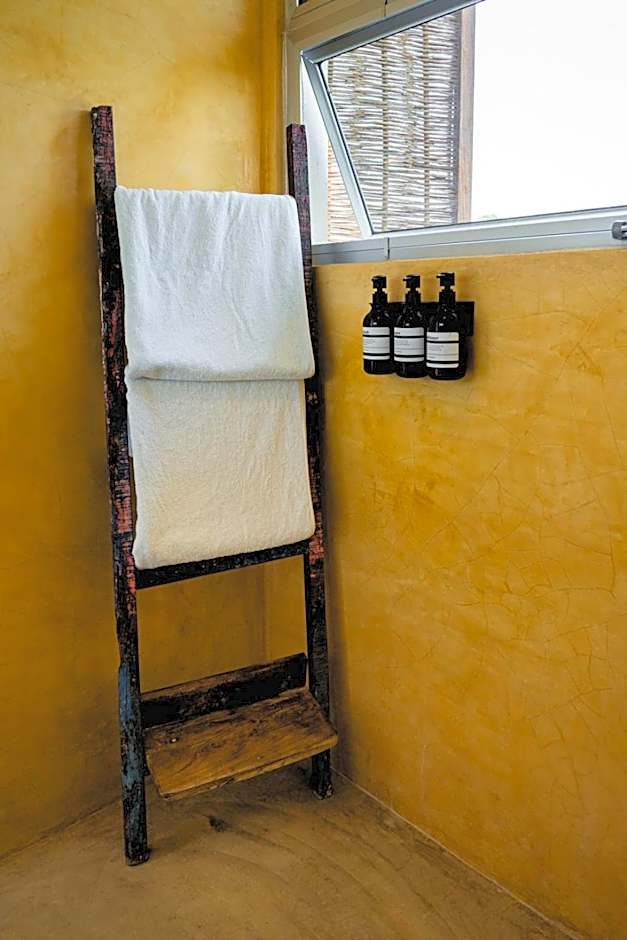 Casa Mia El Cuyo Eco Beach Boutique Hotel