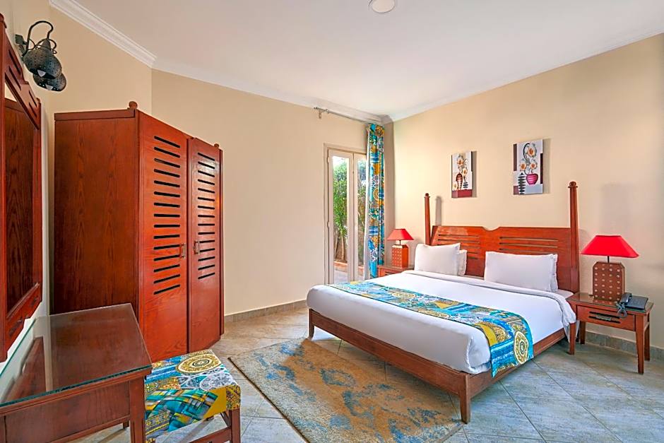 Golden Ocean Marina Hotel