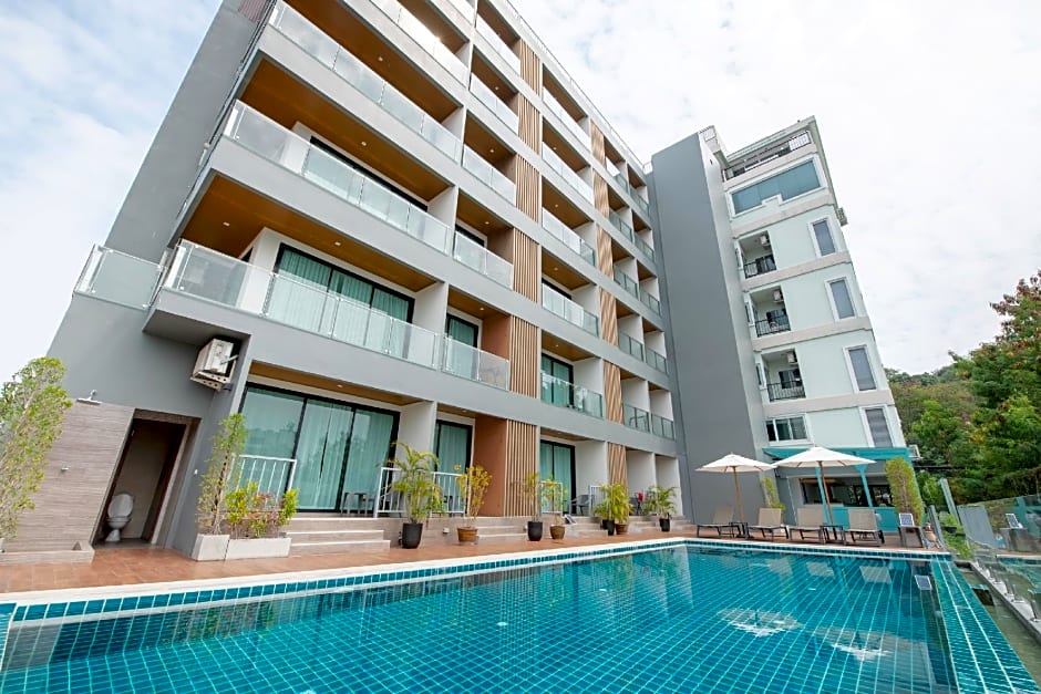 Blooming Hill Boutique Suites