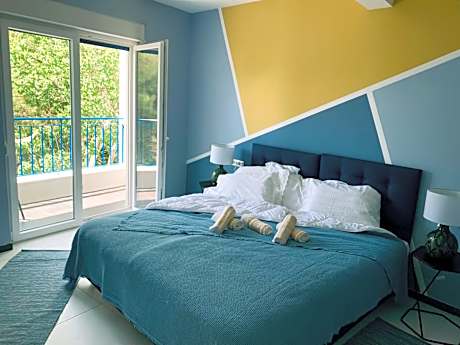 Apartment with Balcony