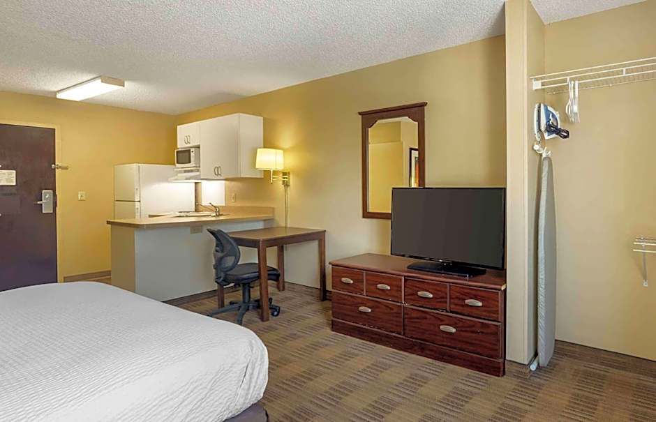 Extended Stay America Suites - Oklahoma City - NW Expressway