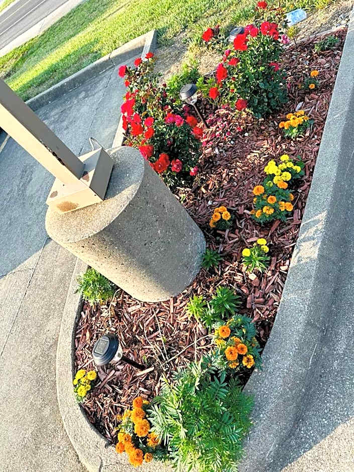 Super 8 by Wyndham Warrenton