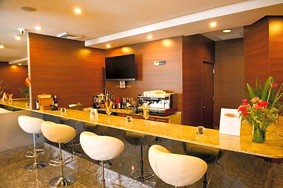 Torres de Alba Hotel & Suites