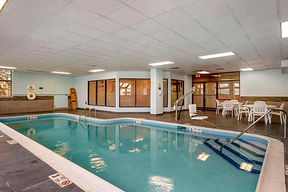 Comfort Inn & Suites Watertown - 1000 Islands