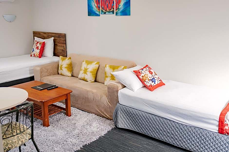 Samhil Motor Lodge