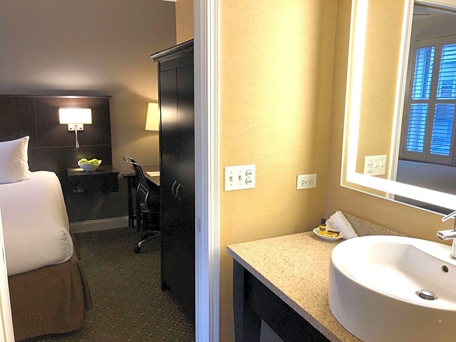 Best Western Plus Hawthorne Terrace Hotel