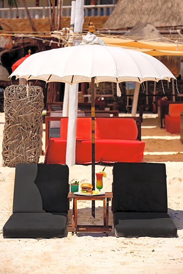 Serenity Authentic Glamping Tulum