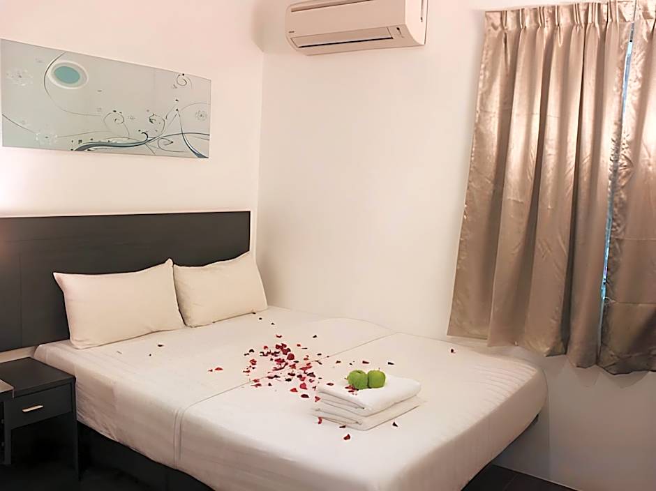 Apple 1 Hotel Queensbay