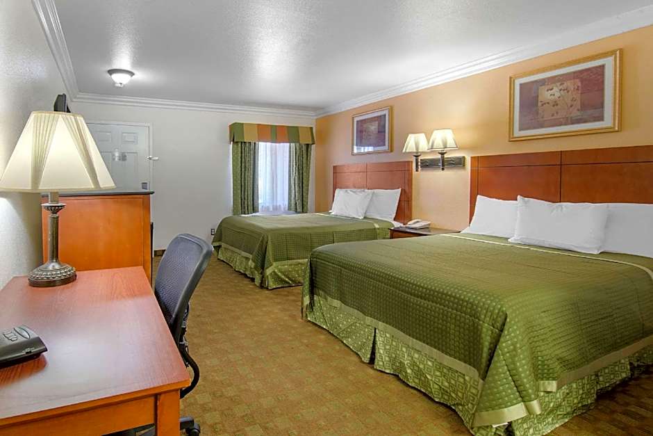 Rodeway Inn Adelanto US 395